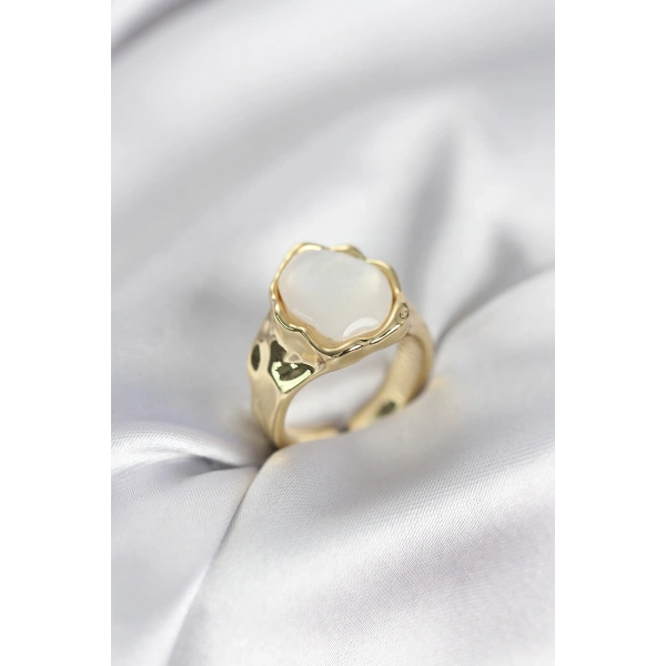 Gold Renk Beyaz Taşlı Vintage Kadın Yüzük