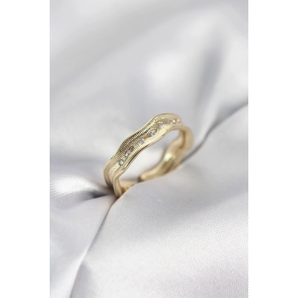 Gold Renk Su Damlası Model Zirkon Taşlı Kadın Yüzük