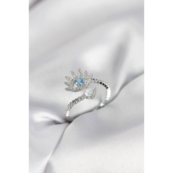 Gümüş Renk Göz Model Zirkon Taşlı Kadın Yüzük