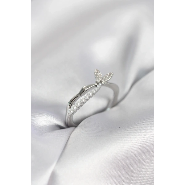 Gümüş Renk Kuyruklu Kelebek Model İncili Kadın Yüzük