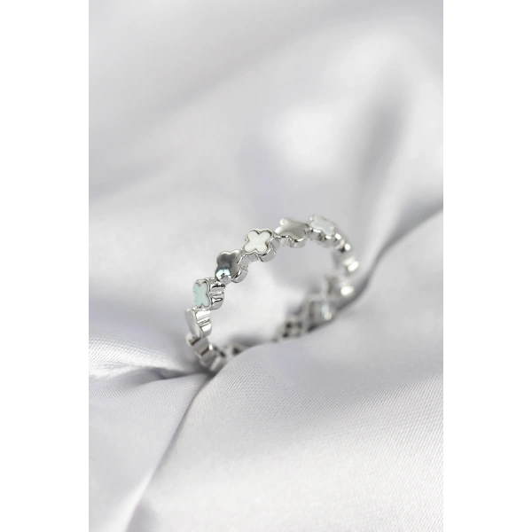 Gümüş Renk Sedefli Yonca Model Kadın Yüzük