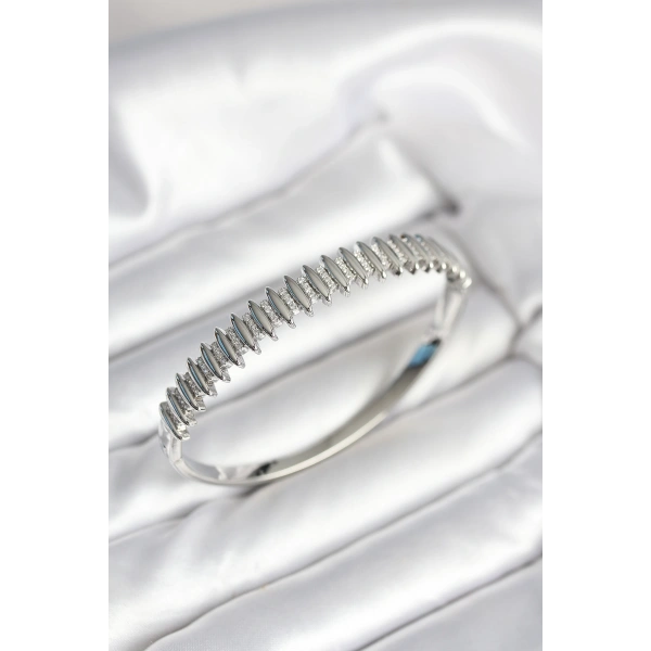 Gümüş Renk Zirkon Taşlı Pirinç Kadın Kelepçe