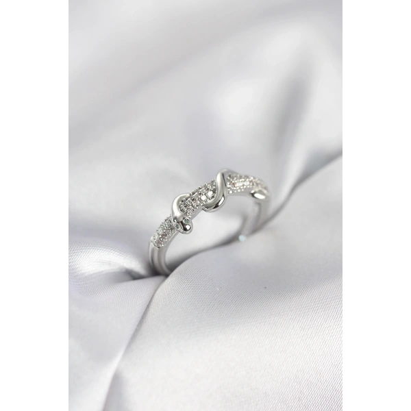 Gümüş Renk Zirkon Taşlı Sarmal Yılan Model Kadın Yüzük