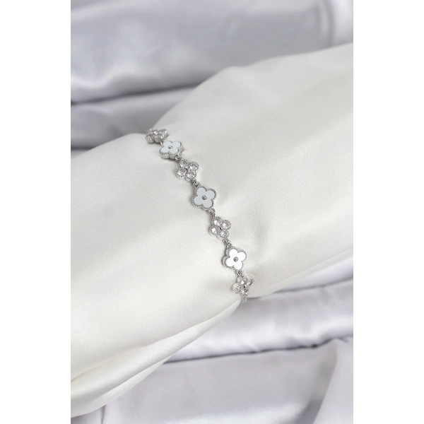 Gümüş Renk Zirkon Taşlı Sıralı Yonca Model Asansörlü Kadın Bileklik