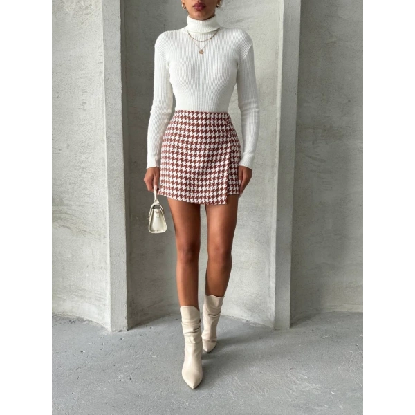 İki düğmeli kaz ayağı desen ch kumaş şort etek bordobeyaz h26414