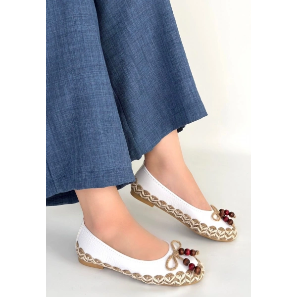 Ilwe Beyaz Cilt Babet Ayakkabı