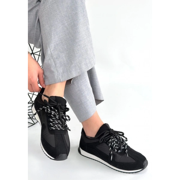 Jeat Siyah Nubuk Bağcıklı Spor Ayakkabı