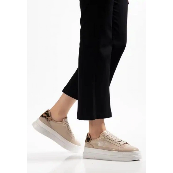 Jetan Bej Rugan Bağcıklı Spor Ayakkabı