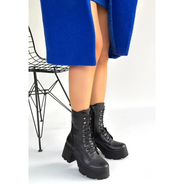 Jones Siyah Cilt Bağcıklı Topuklu Bot