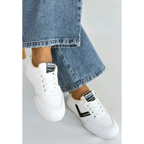 Jowen Beyaz Cilt Siyah Detaylı Bağcıklı Spor Ayakkabı