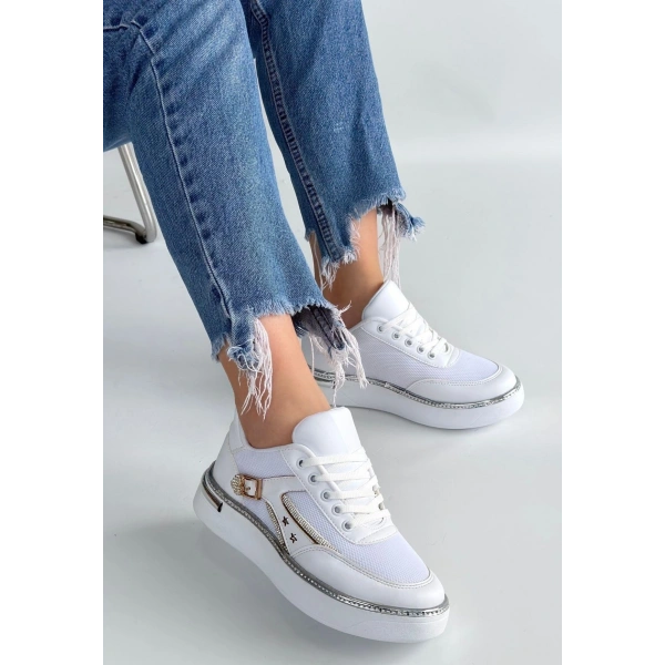 Junda Beyaz Cilt Bağcıklı Spor Ayakkabı