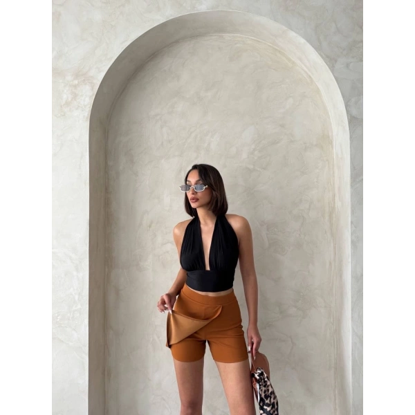 Kapaklı şort etek camel s208