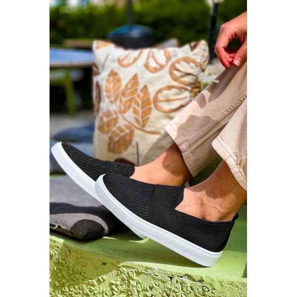 KB-114  Kuback Siyah Triko Yüksek Taban Bağcıksız Günlük Erkek Ayakkabı