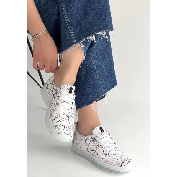 Kinte Beyaz Desenli Deri Bağcıklı Spor Ayakkabı