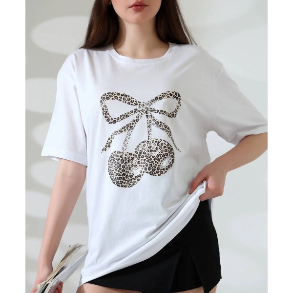 Leopar desenli kiraz baskılı tişört
