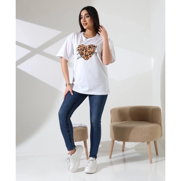 Leopar kalp baskılı tişört