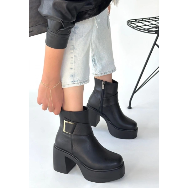 Lonji Siyah Cilt Topuklu Bot