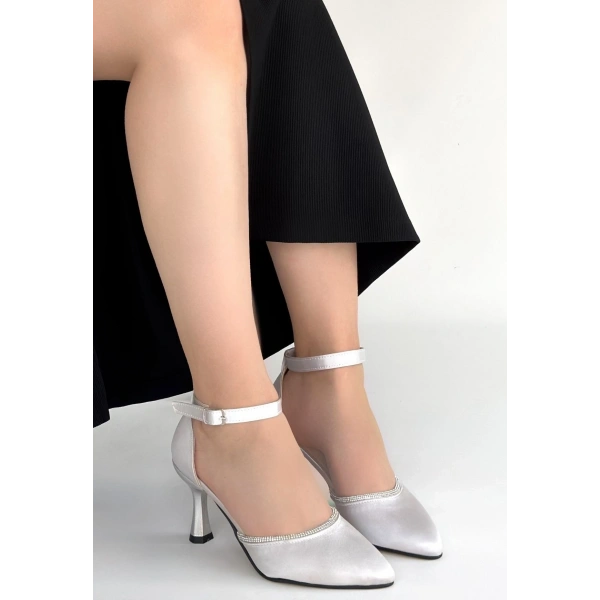 Mejja Gri Saten Topuklu Ayakkabı