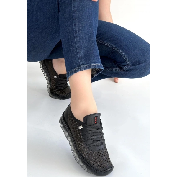 Otja Siyah Deri Lazerli Bağcıklı Spor Ayakkabı