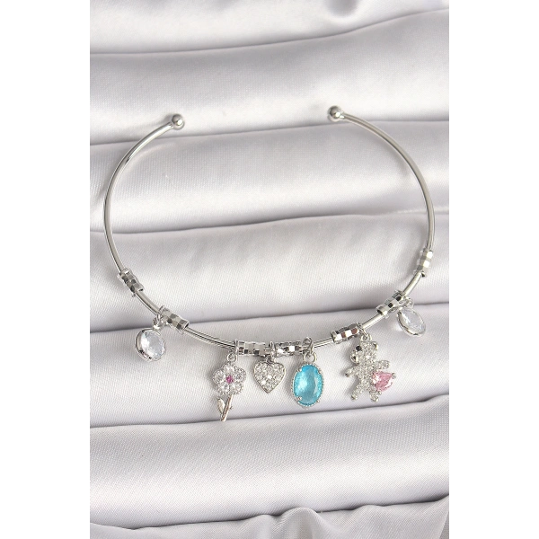 Pirinç Gümüş Renk Sallantı Zirkon Taşlı Ayıcık Figür Çiçek Detay Charm Kadın Bileklik