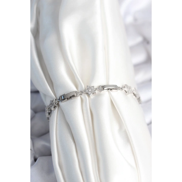 Pirinç Gümüş Renk Yıldız Model Kadın Bileklik