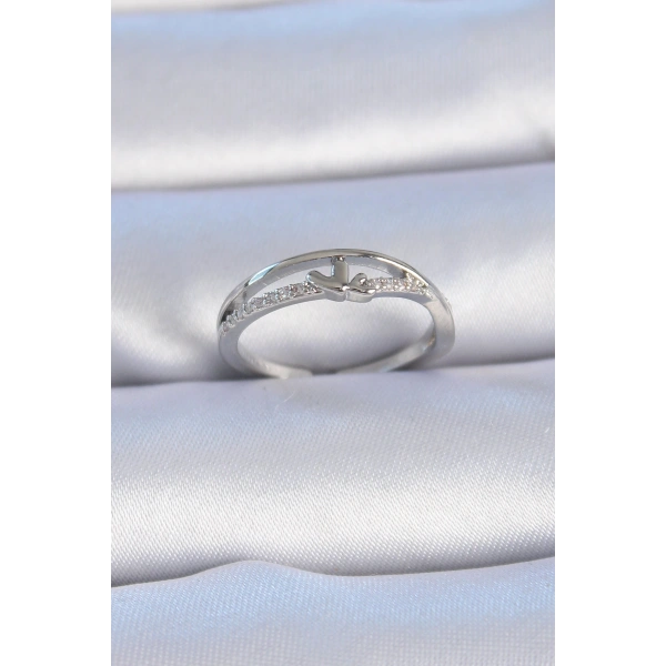 Pirinç Gümüş Renk Zirkon Taşlı Kalp Model Kadın Yüzük