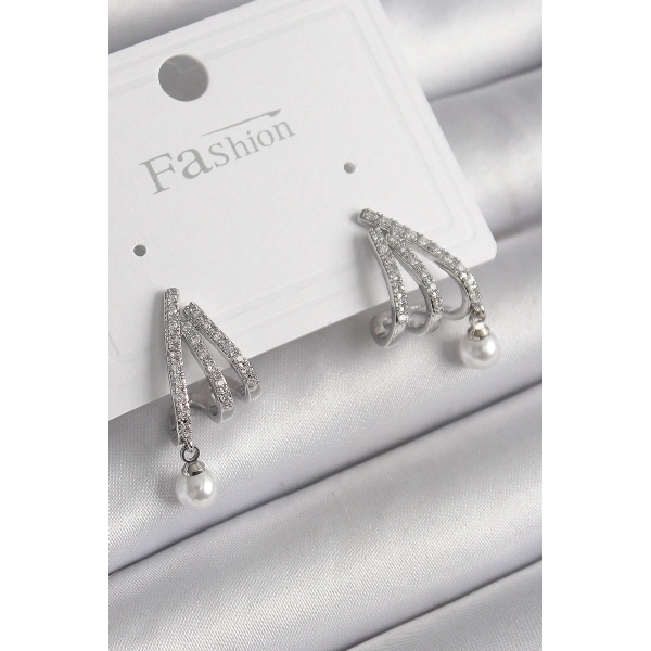 Pirinç Gümüş Renk Zirkon Taşlı Pençe Model İnci Detay Kadın Küpe