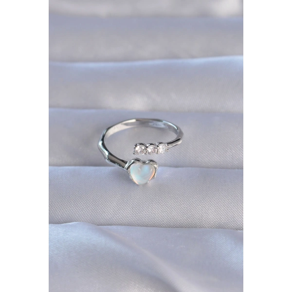 Pirinç Gümüş Renk Zirkon Taşlı Sedefli Kalp Model Ayarlanabilir Yüzük