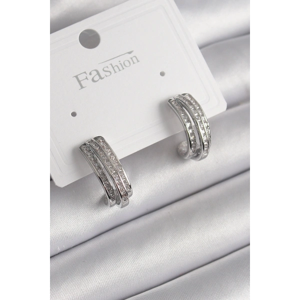 Pirinç Gümüş Renk Zirkon Taşlı Yarım Halka Model Kadın Küpe