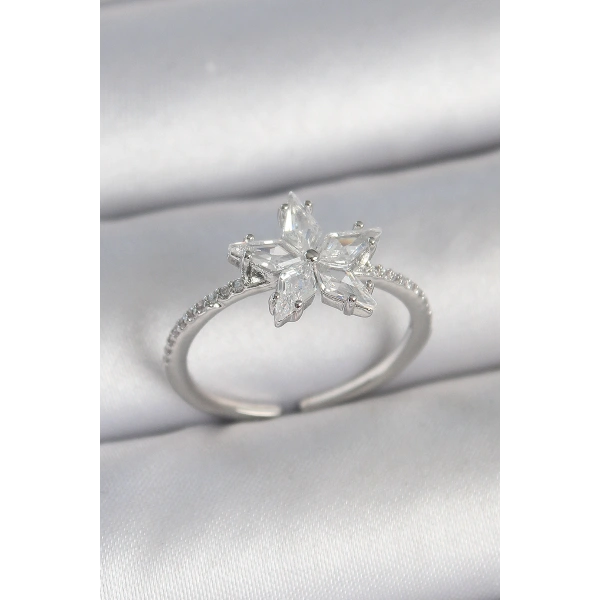 Pirinç Gümüş Renk Zirkon Taşlı Yıldız Model Ayarlanabilir Kadın Yüzük