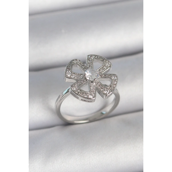 Pirinç Gümüş Renk Zirkon Taşlı Yonca Model Ayarlanabilir Kadın Yüzük