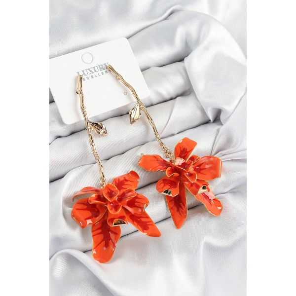 Pirinç Sallantılı Turuncu Çiçek Model Gold Renk Kadın Küpe