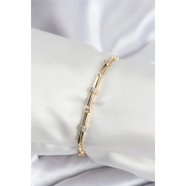 Pirinç VIP Seri Gold Renk Parçalı Model Zirkon Taşlı Kadın Bileklik