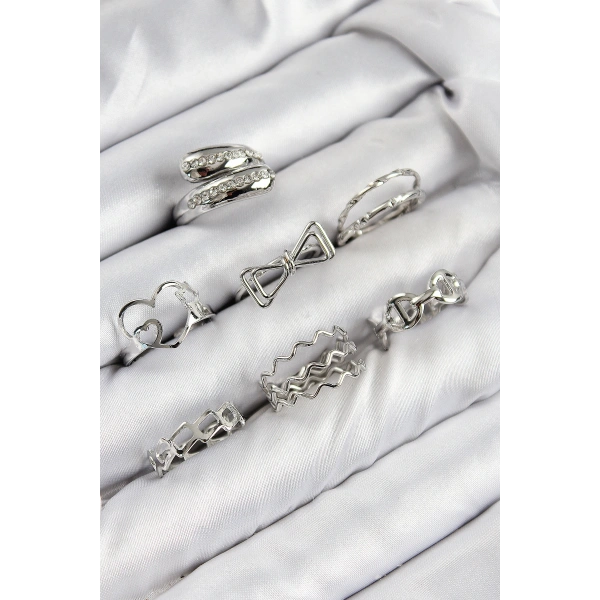 Pirinç Zirkon Taşlı Fiyonk Ve Kalp Model Gümüş Renk Kadın Yüzük Kombin Set