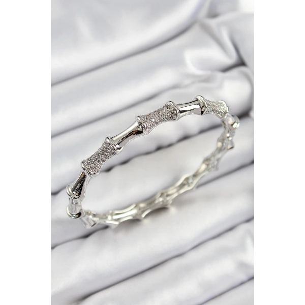 Pirinç Zirkon Taşlı Kemik Model Gümüş Renk Vip Kadın Bileklik