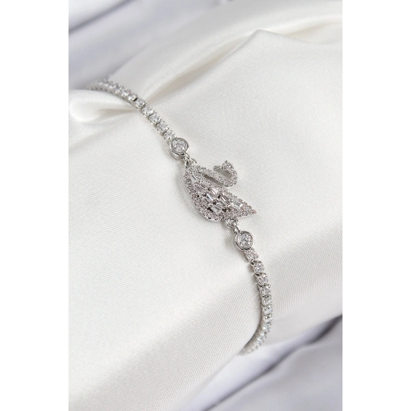 Pirinç Zirkon Taşlı Kuğu Model Gümüş Renk Kadın Bileklik