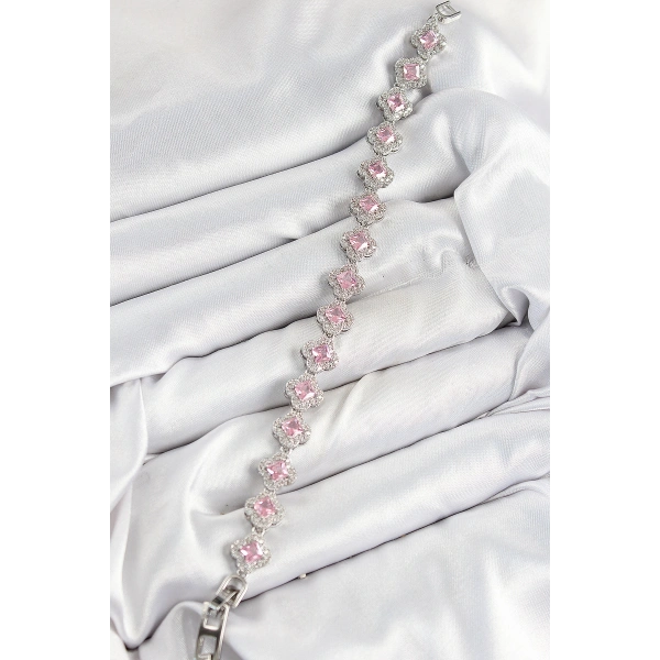 Pirinç Zirkon Taşlı Pembe Yonca Baget Model Gümüş Renk VIP Seri Kadın Bileklik