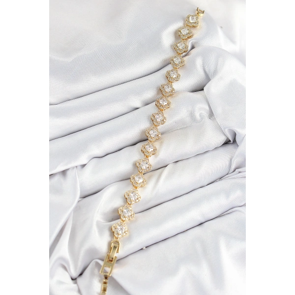 Pirinç Zirkon Taşlı Yonca Baget Model Gold Renk VIP Seri Kadın Bileklik