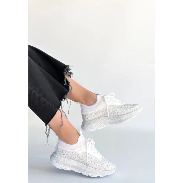 Rimay Beyaz Cilt Boncuk İşlemeli Spor Ayakkabı