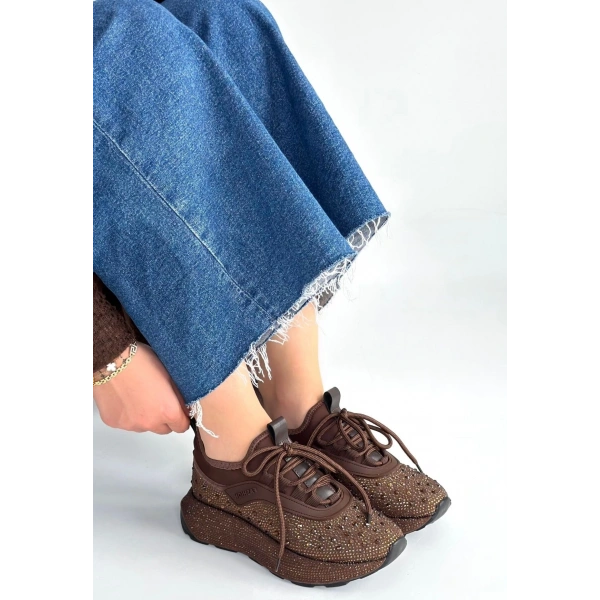 Rimay Kahverengi Cilt Boncuk İşlemeli Spor Ayakkabı