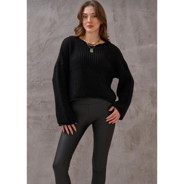 Salaş delik detaylı kazak siyah