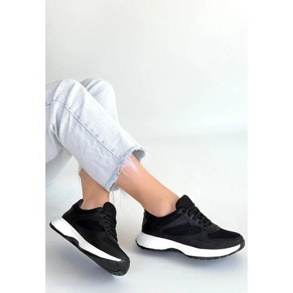 Slar Siyah Cilt Simli Bağcıklı Spor Ayakkabı