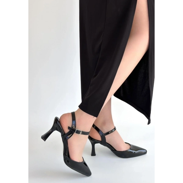 Suden Siyah Rugan Topuklu Ayakkabı