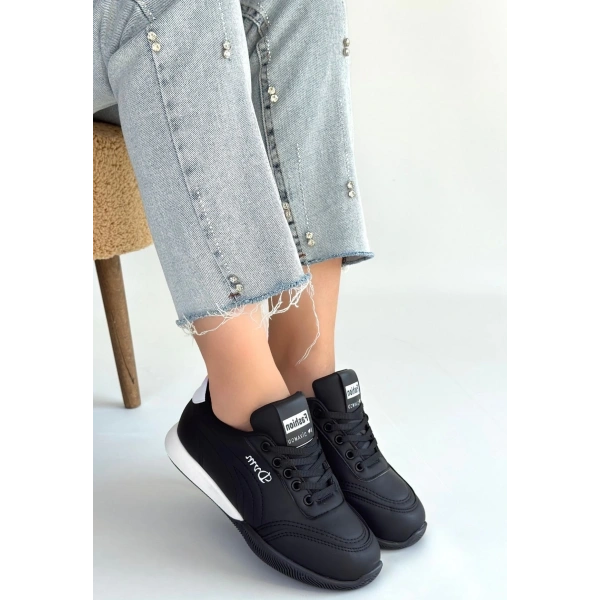 Tawen Siyah Cilt Bağcıklı Spor Ayakkabı