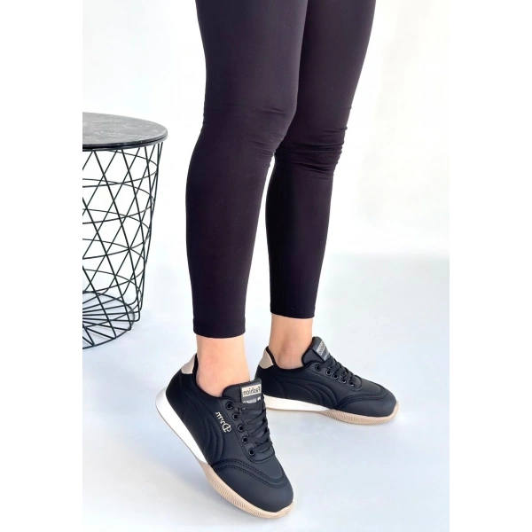 Tawen Siyah Cilt Bej Tabanlı Bağcıklı Spor Ayakkabı