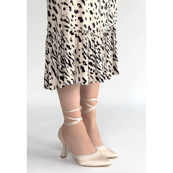 Tenja Bej Saten Bilekten Bağcıklı Topuklu Ayakkabı