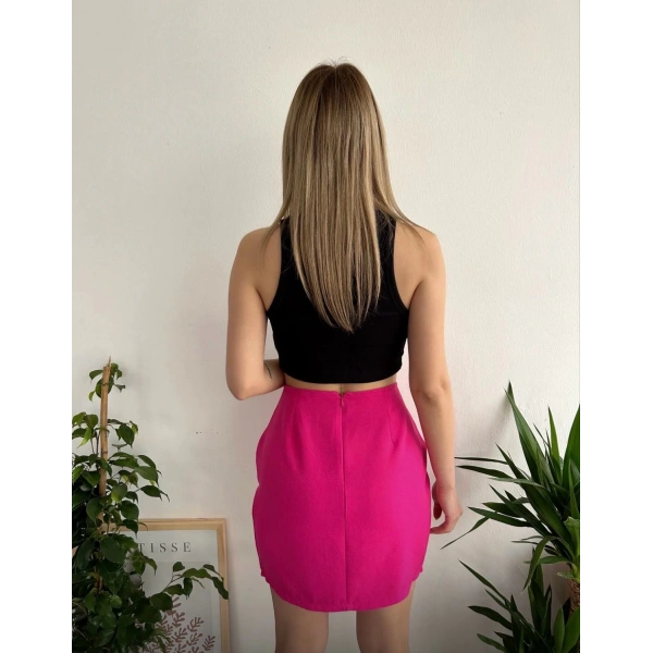 Üç taşlı mini etek