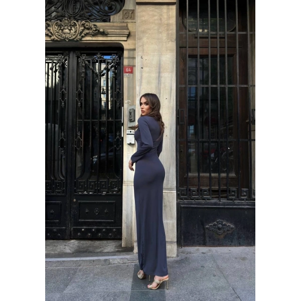 Uzun kollu uzun elbise