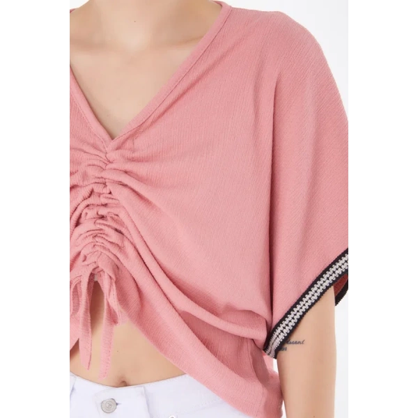 V yaka büzgülü detaylı bluz