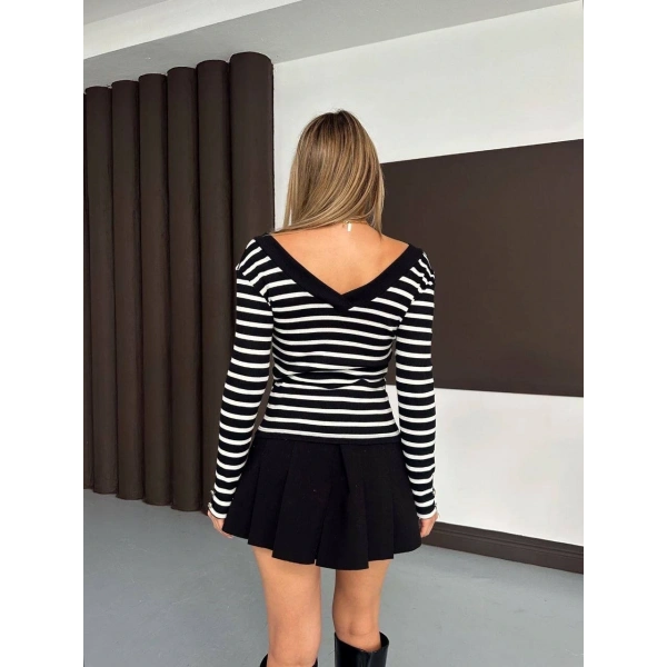 V yaka kol ve yaka düğmeli bluz siyah A4047